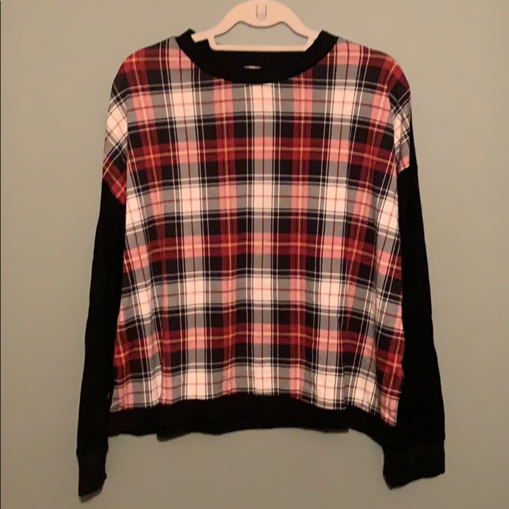 Size L top by Cremieux